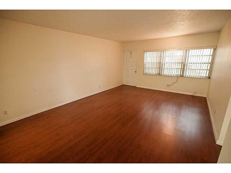 LAKEWOOD VILLAGE OF CORAL - Residential Lease