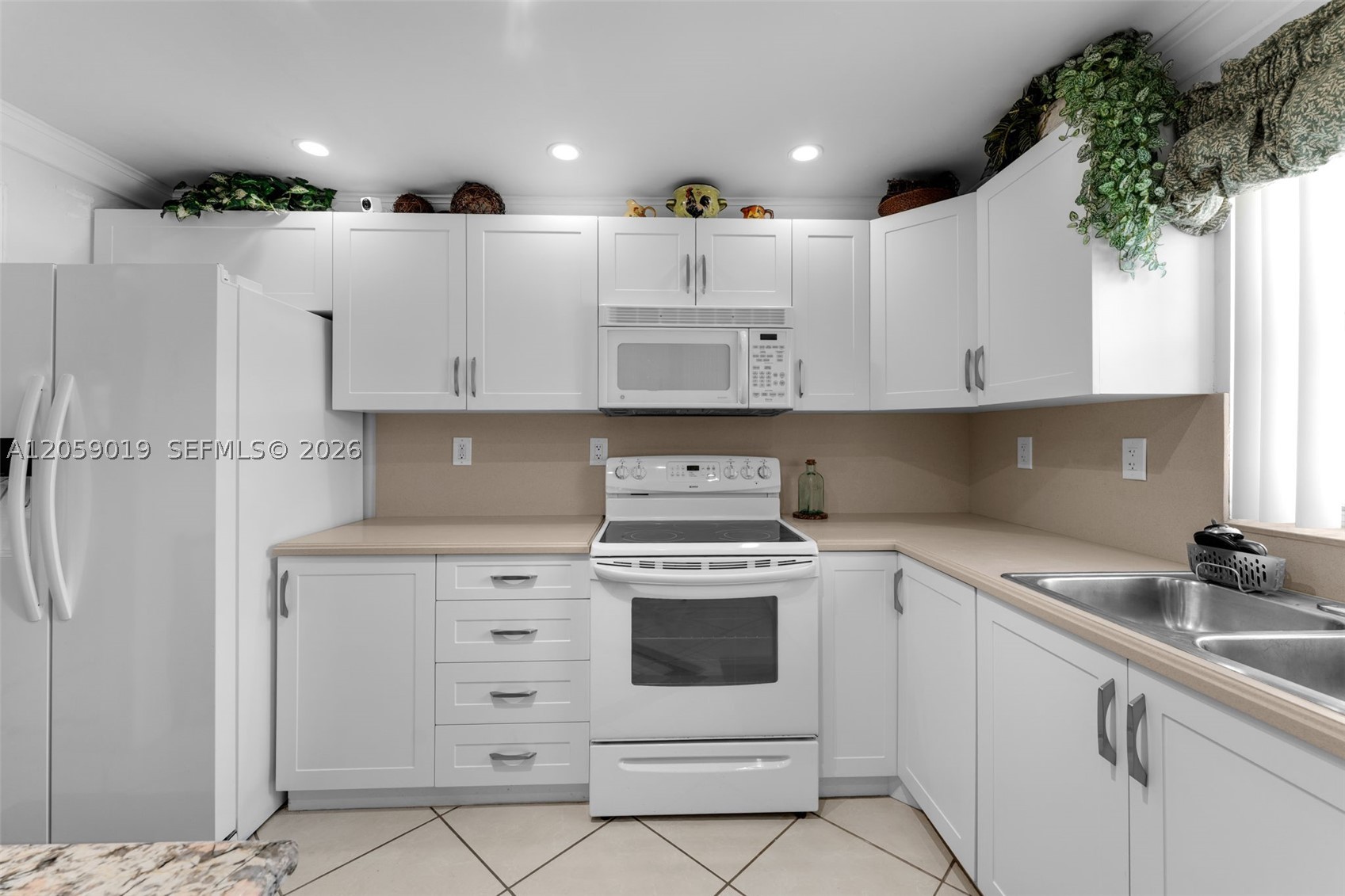OLD CUTLER COVE ADDN - Residential