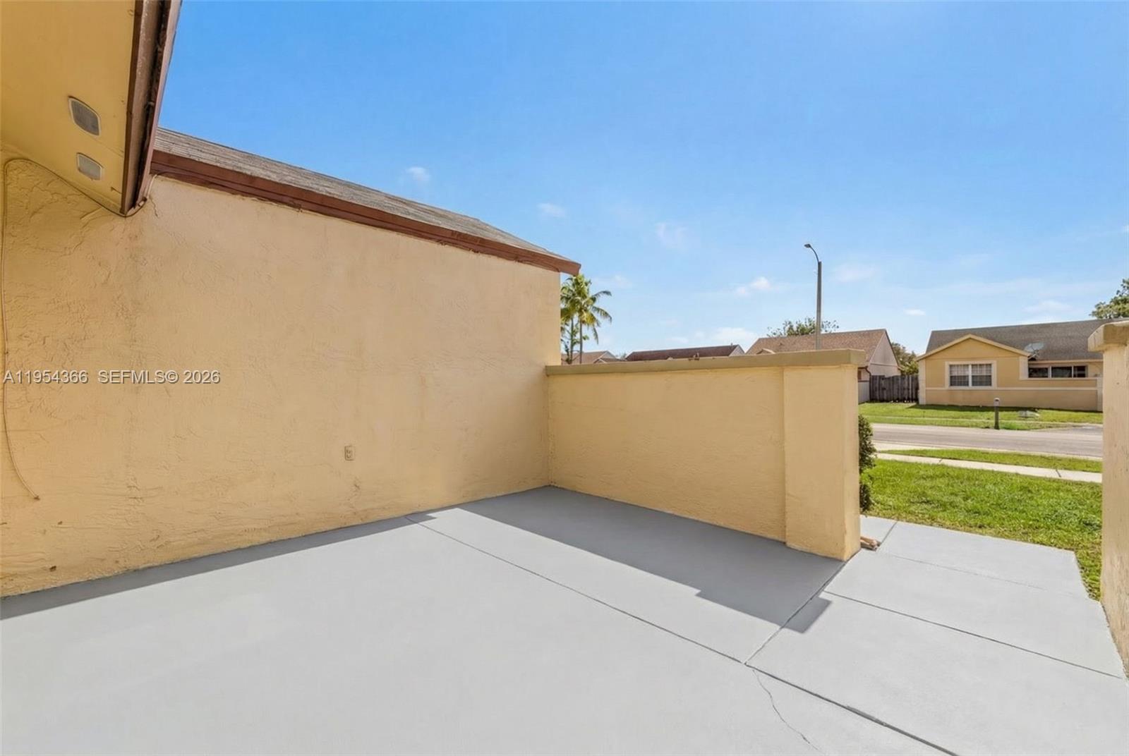 LESLIE PATIO HOMES SEC 4 - Residential