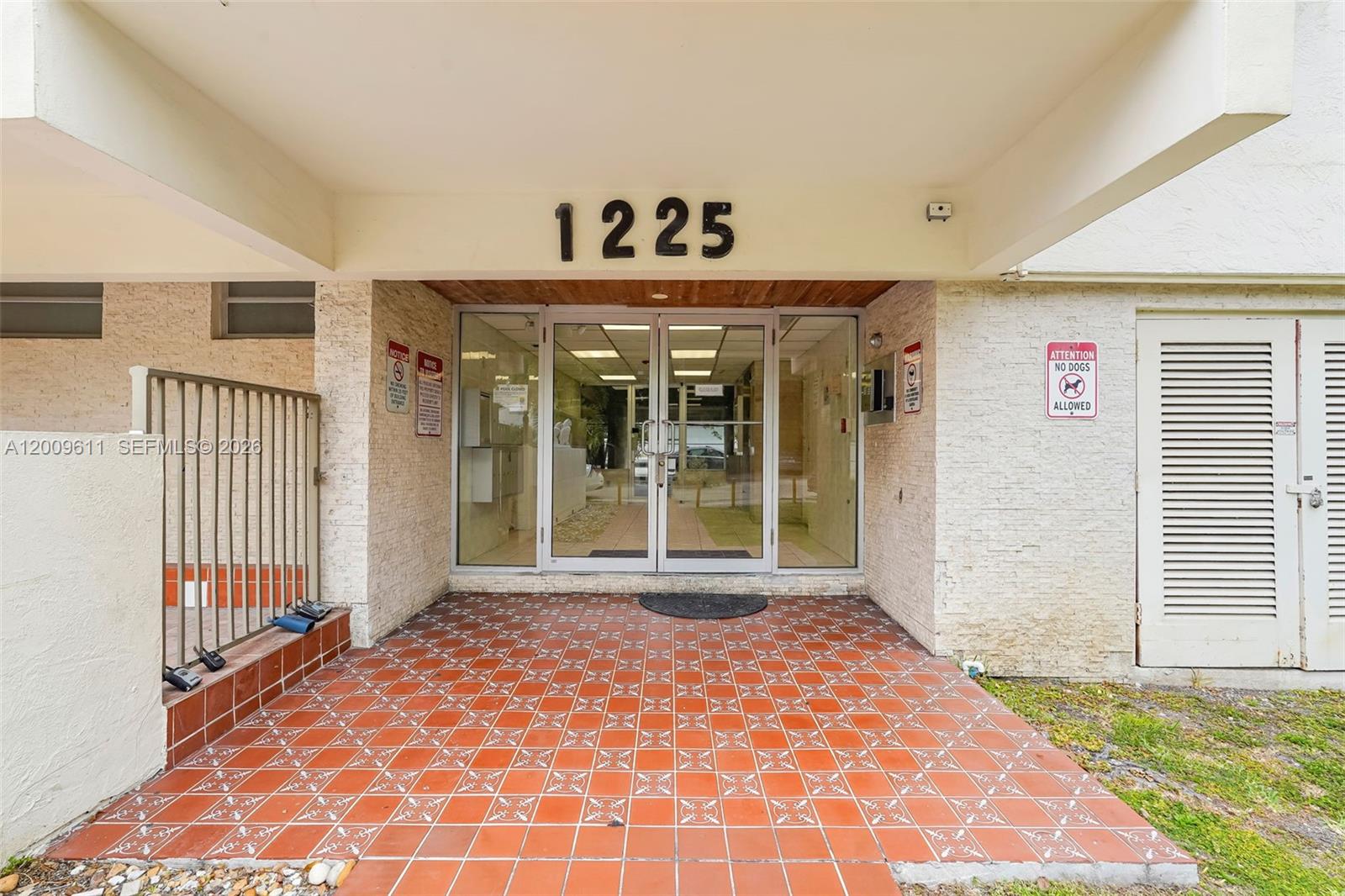 WINDWARD CONDO - Residential
