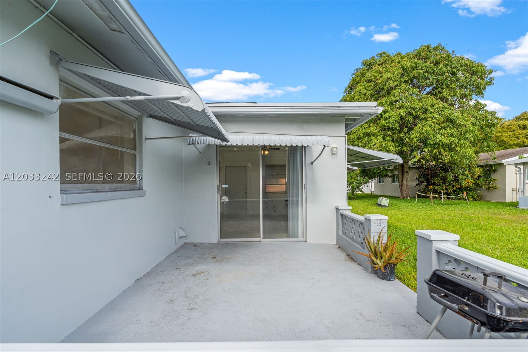 MAINLANDS OF TAMARAC LAKE - Residential Lease