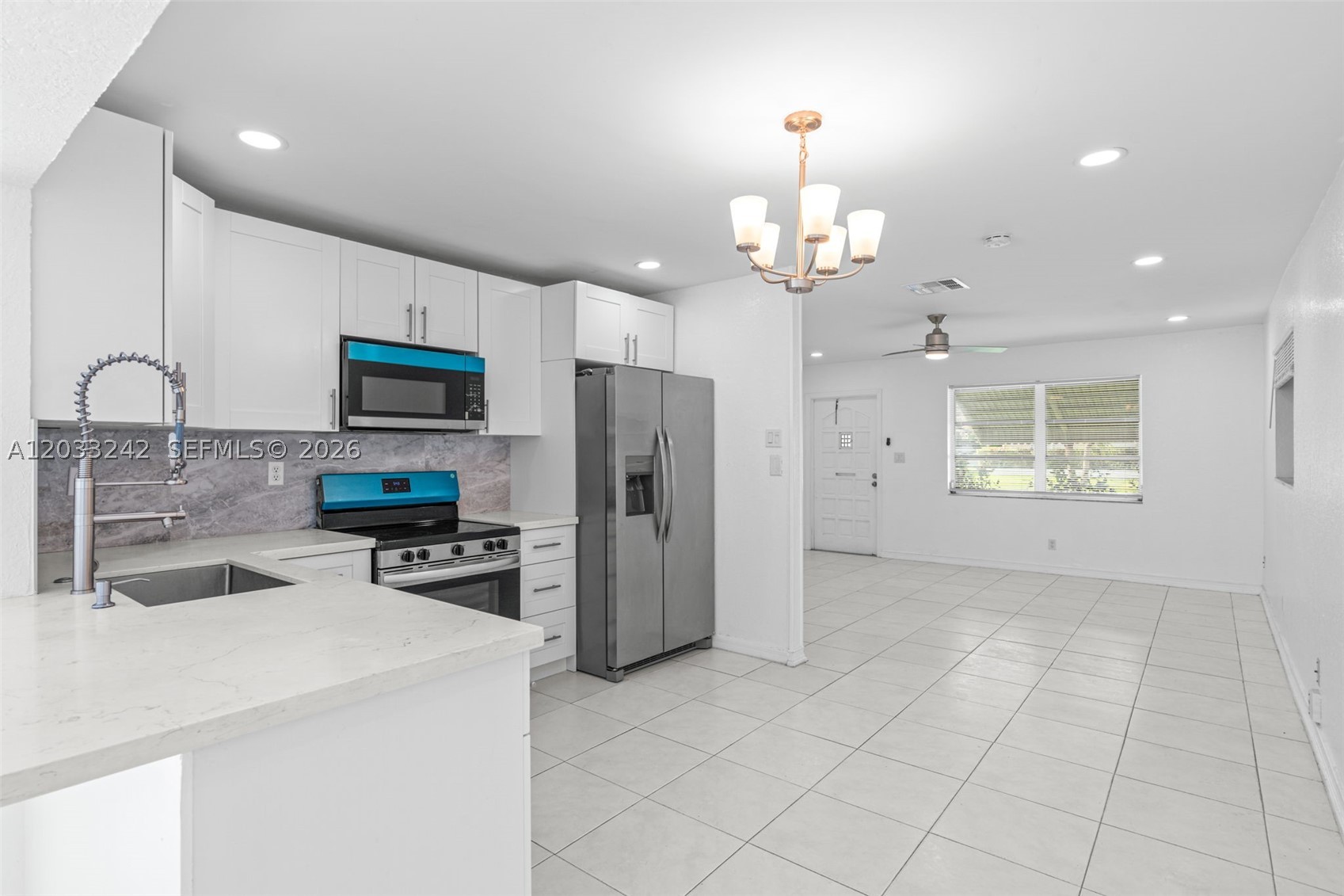 MAINLANDS OF TAMARAC LAKE - Residential Lease