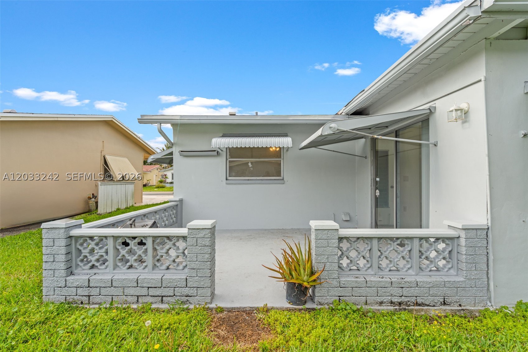 MAINLANDS OF TAMARAC LAKE - Residential Lease