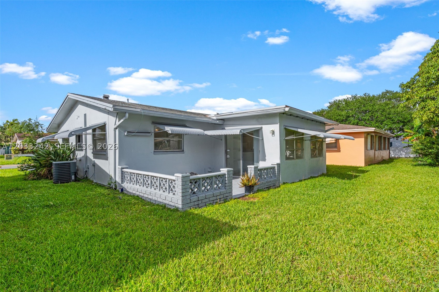 MAINLANDS OF TAMARAC LAKE - Residential Lease