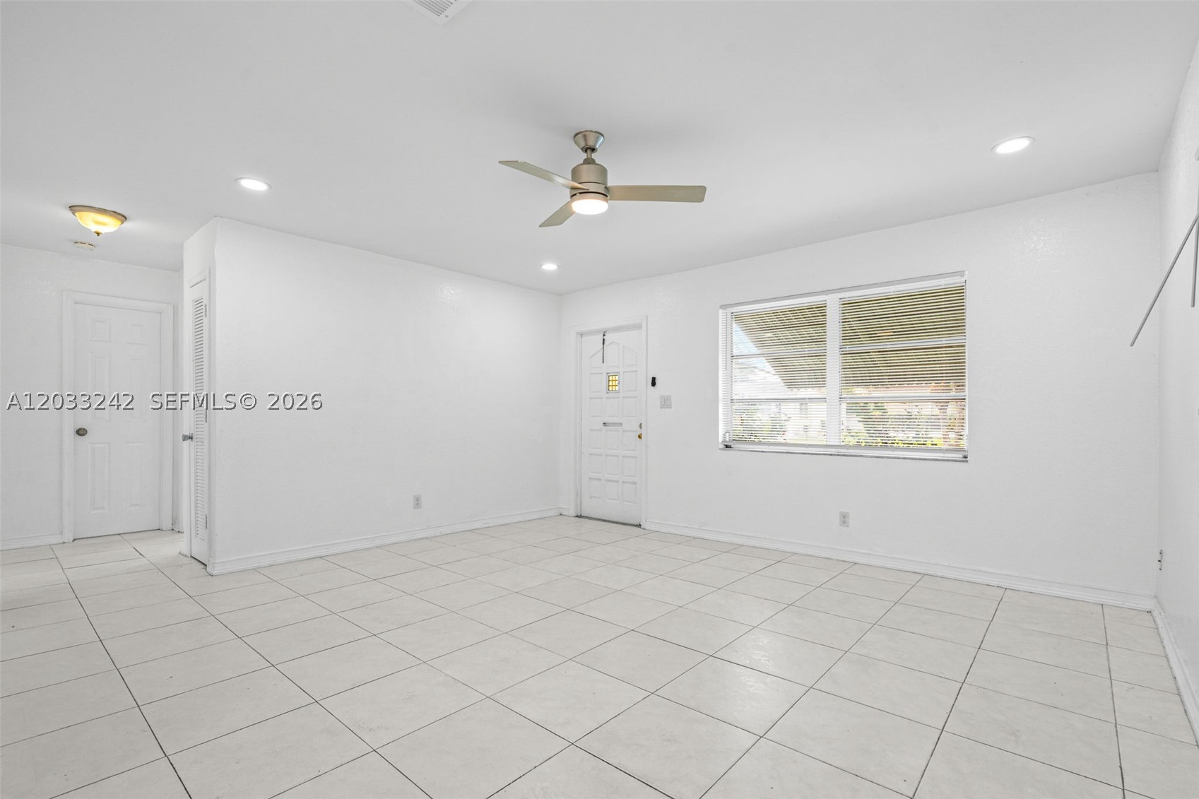 MAINLANDS OF TAMARAC LAKE - Residential Lease