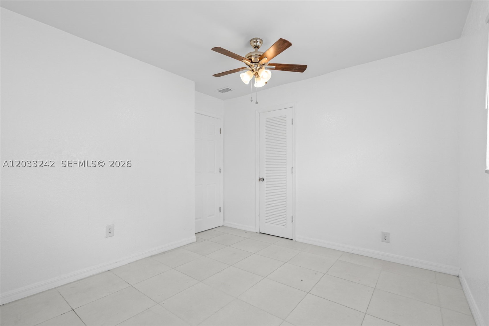 MAINLANDS OF TAMARAC LAKE - Residential Lease
