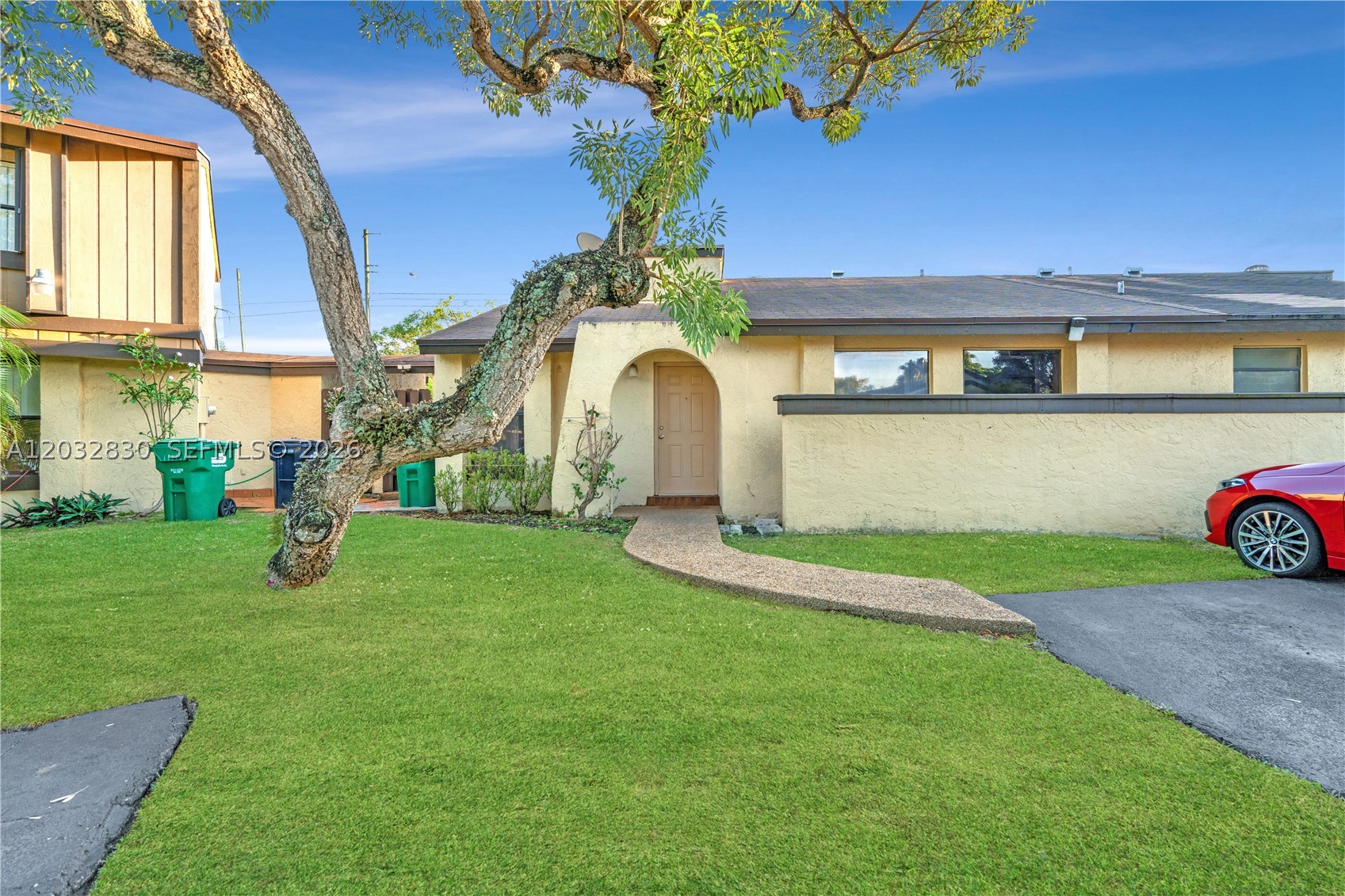 WOODGATE - Residential Lease