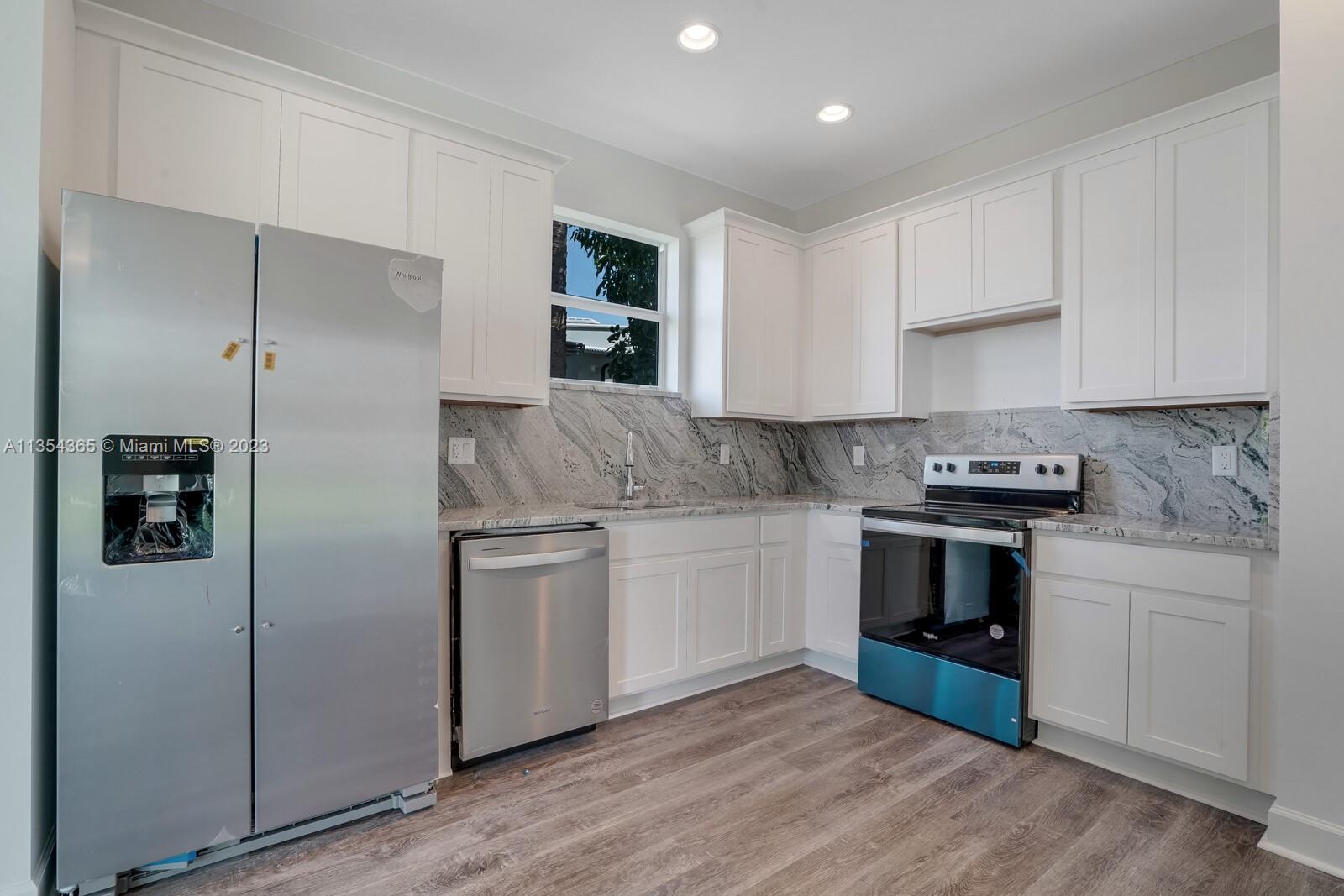 WORTHMORE PARK - Residential