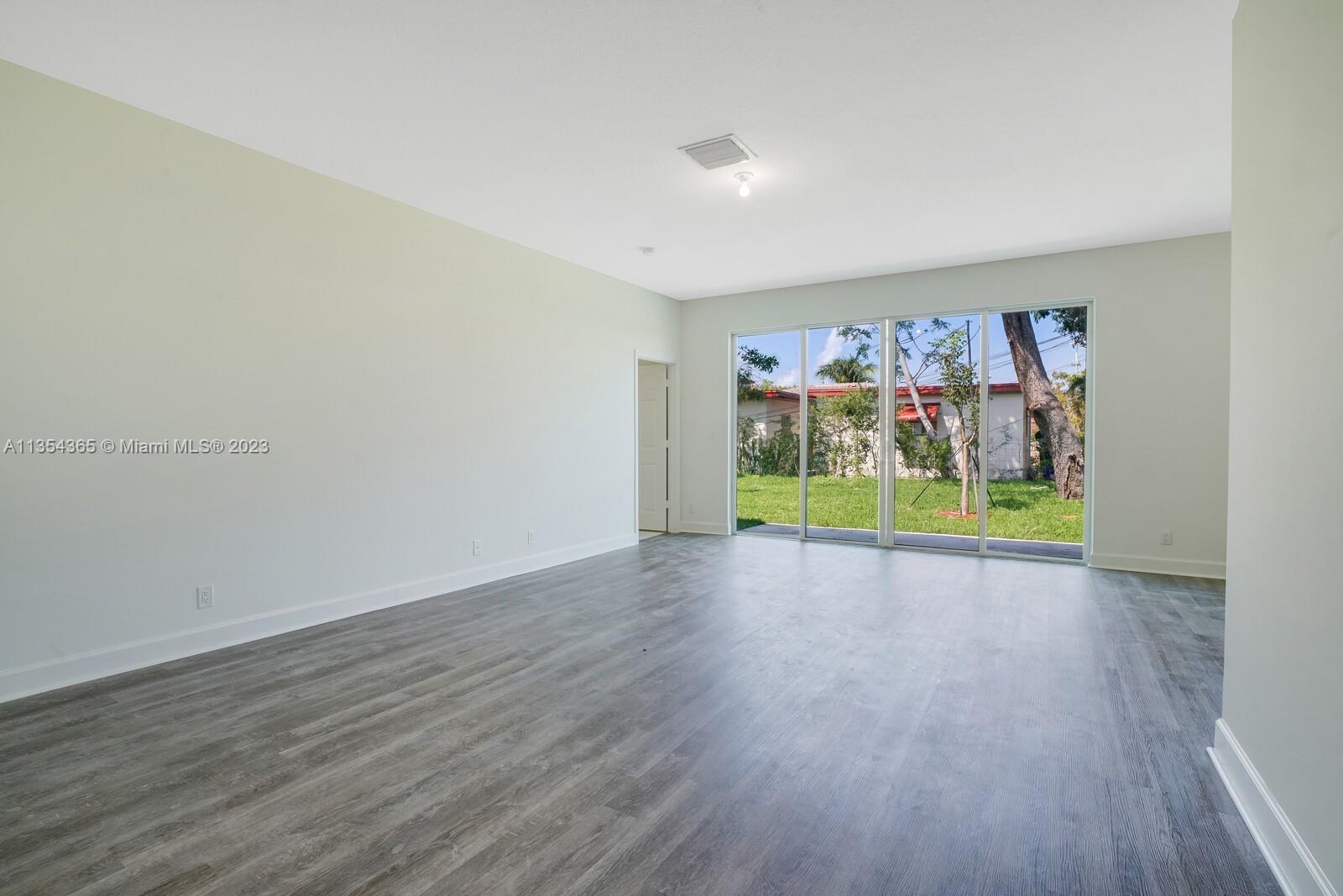 WORTHMORE PARK - Residential