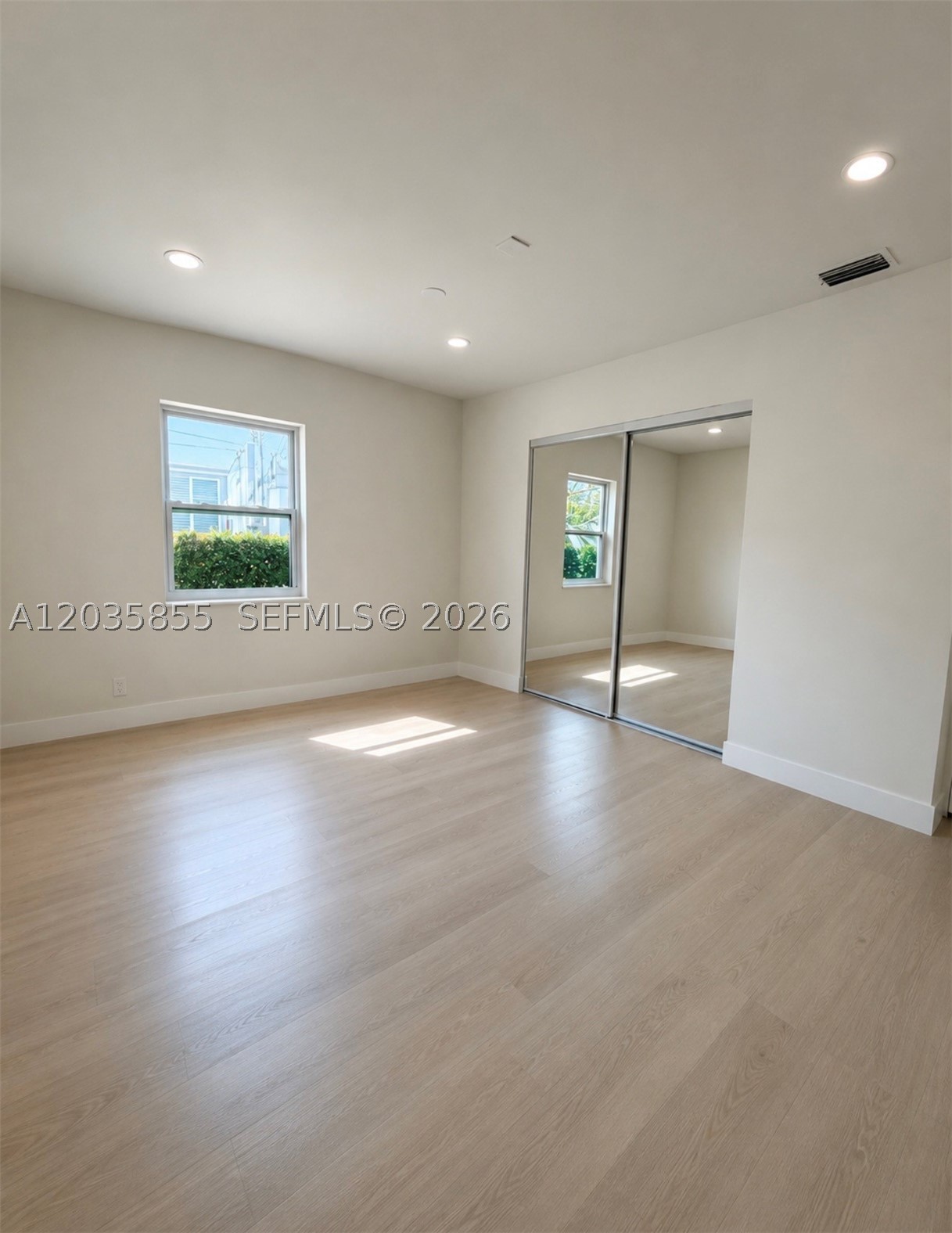 HOLLYWOOD TERRACE AMEN PL - Residential
