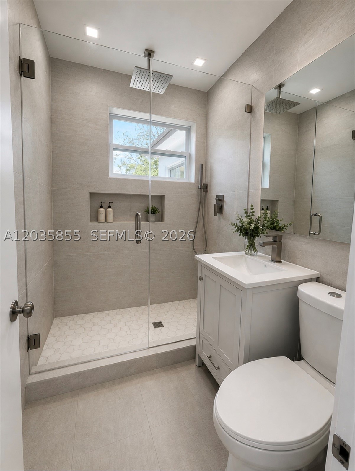 HOLLYWOOD TERRACE AMEN PL - Residential