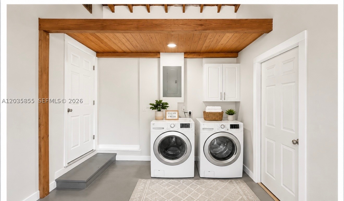 HOLLYWOOD TERRACE AMEN PL - Residential