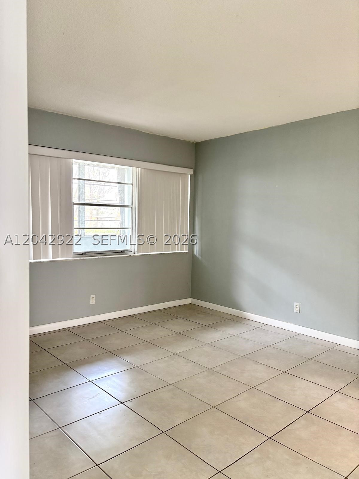 APRIL MIST CONDO - Residential