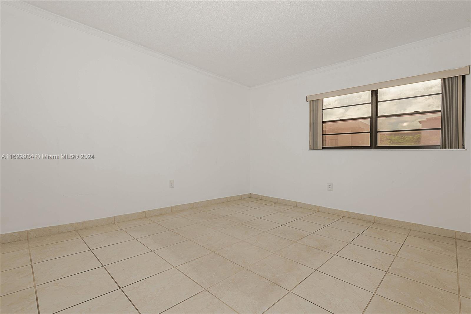 WESTCHESTER POINT CONDO - Residential Lease