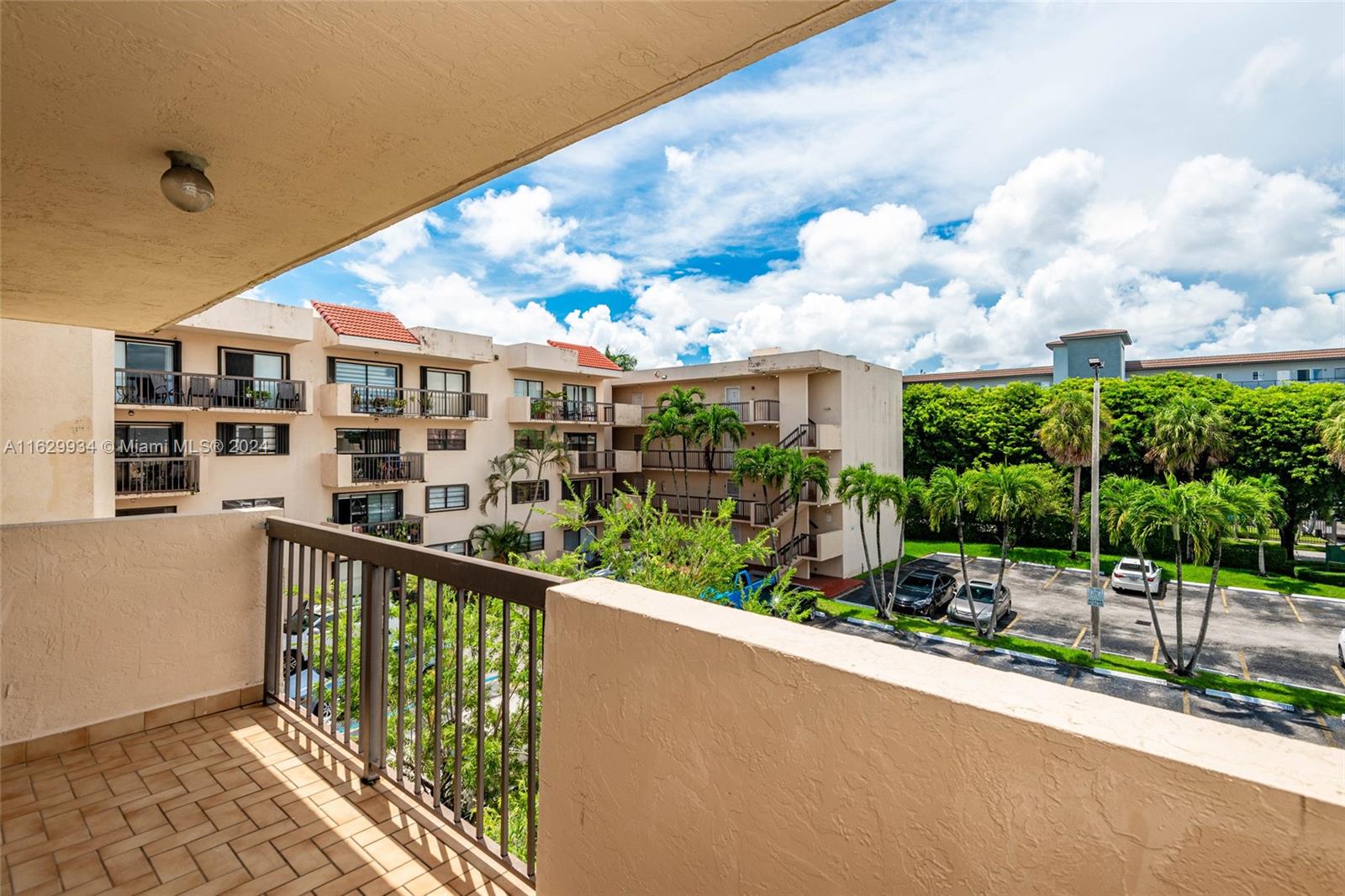 WESTCHESTER POINT CONDO - Residential Lease