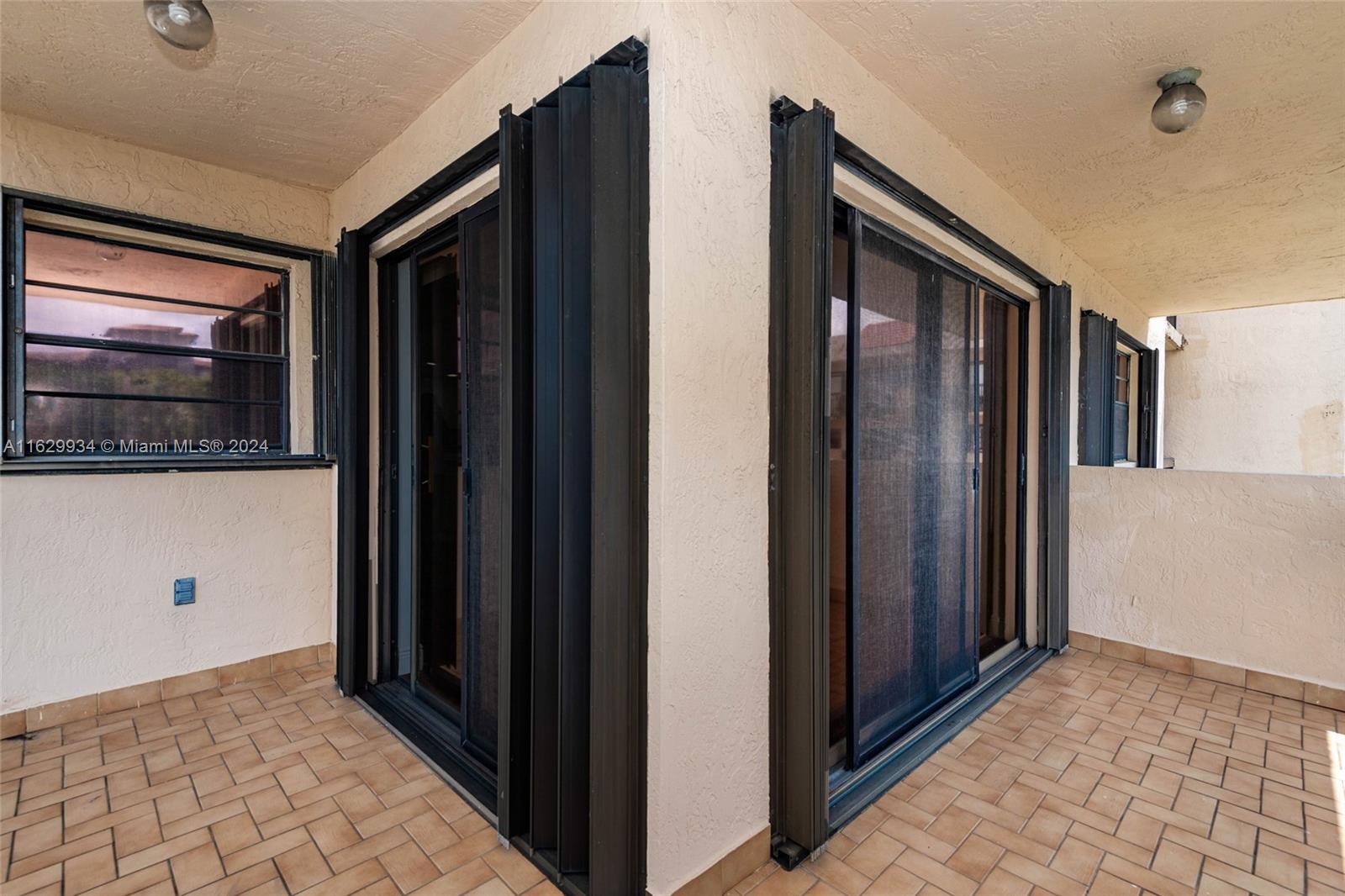 WESTCHESTER POINT CONDO - Residential Lease