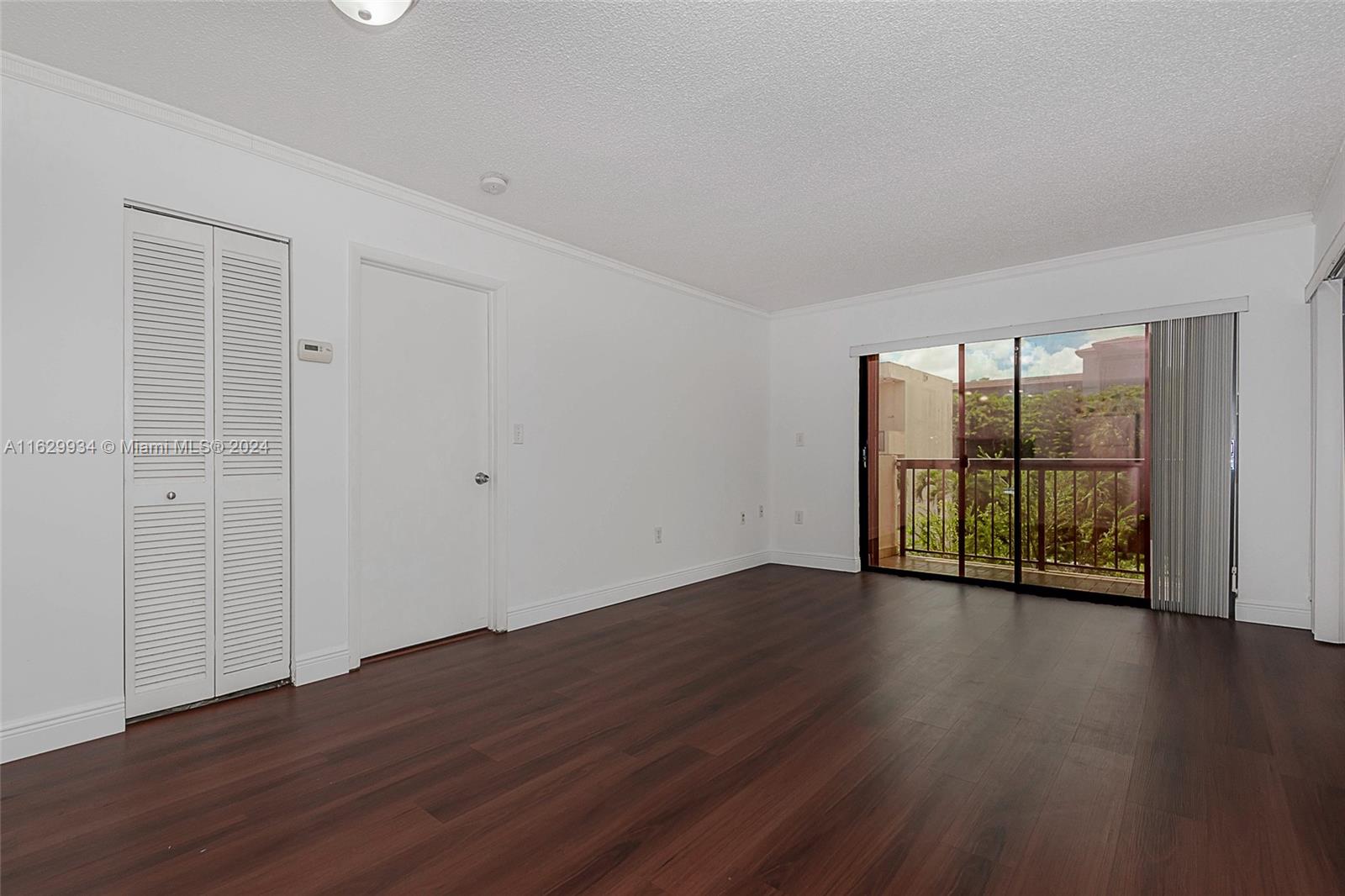 WESTCHESTER POINT CONDO - Residential Lease
