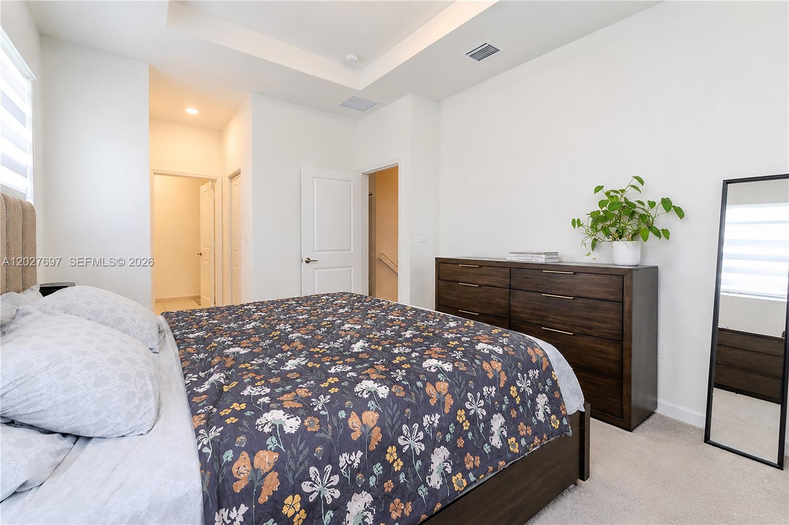 PINE ISLE - Residential