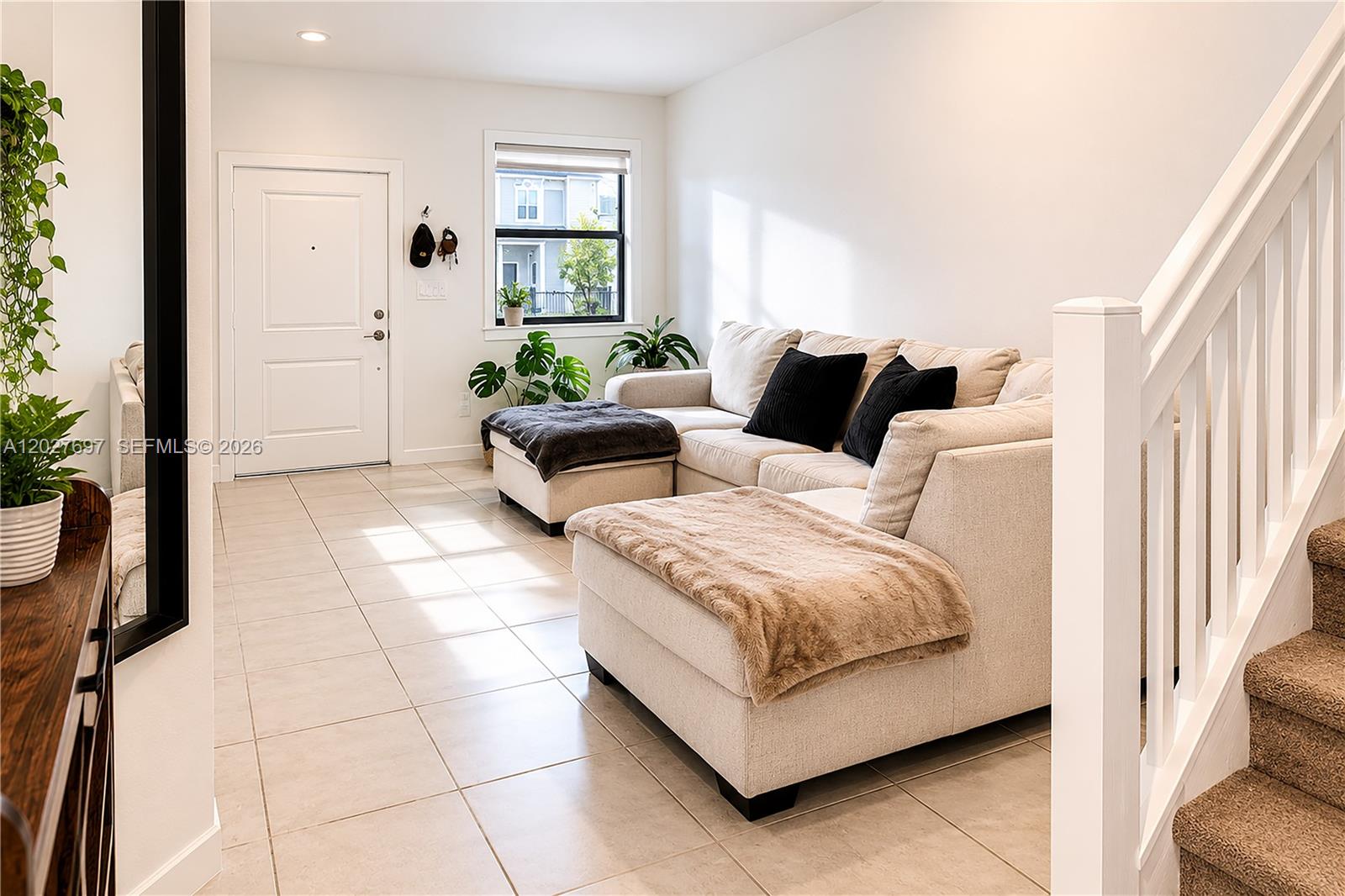 PINE ISLE - Residential