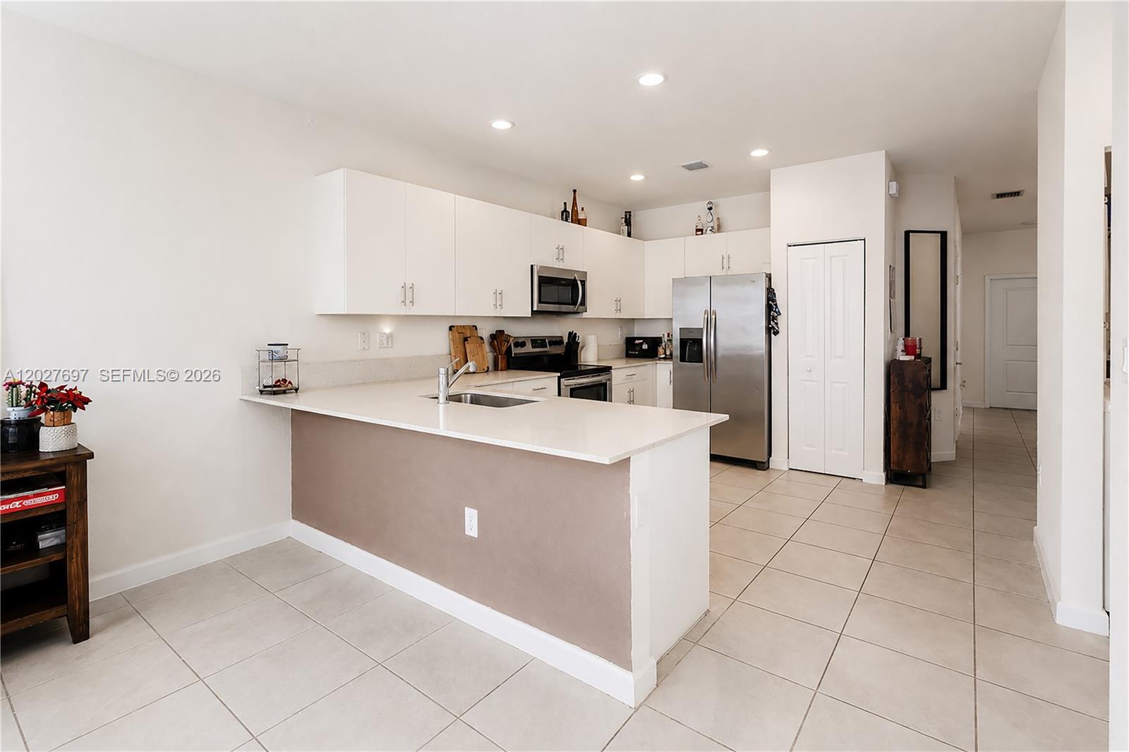 PINE ISLE - Residential