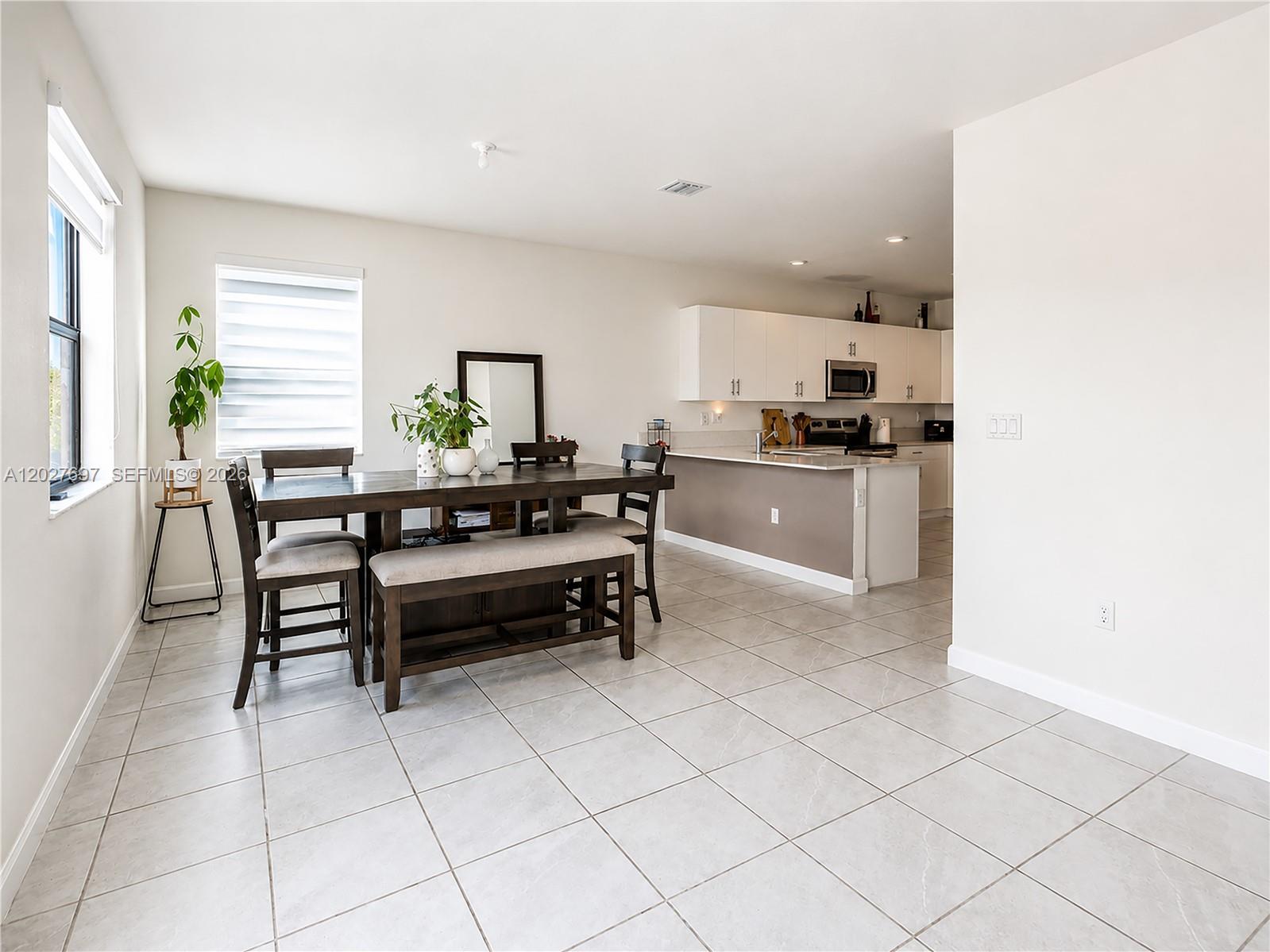 PINE ISLE - Residential