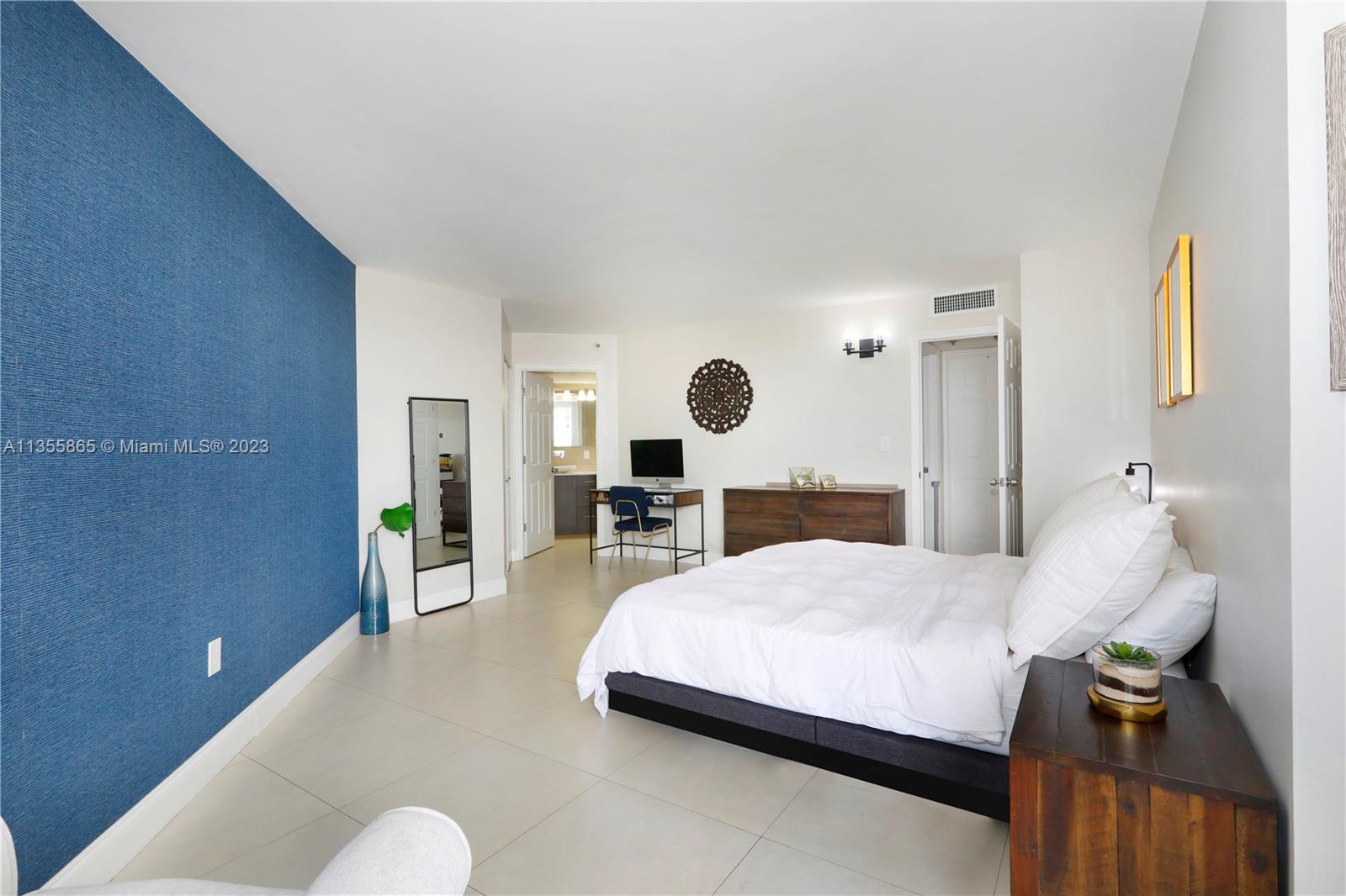 RIVER RUN CONDO PH I - Residential