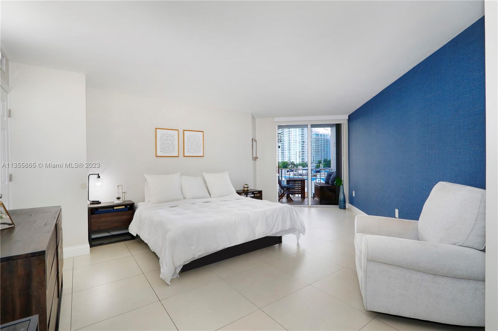 RIVER RUN CONDO PH I - Residential