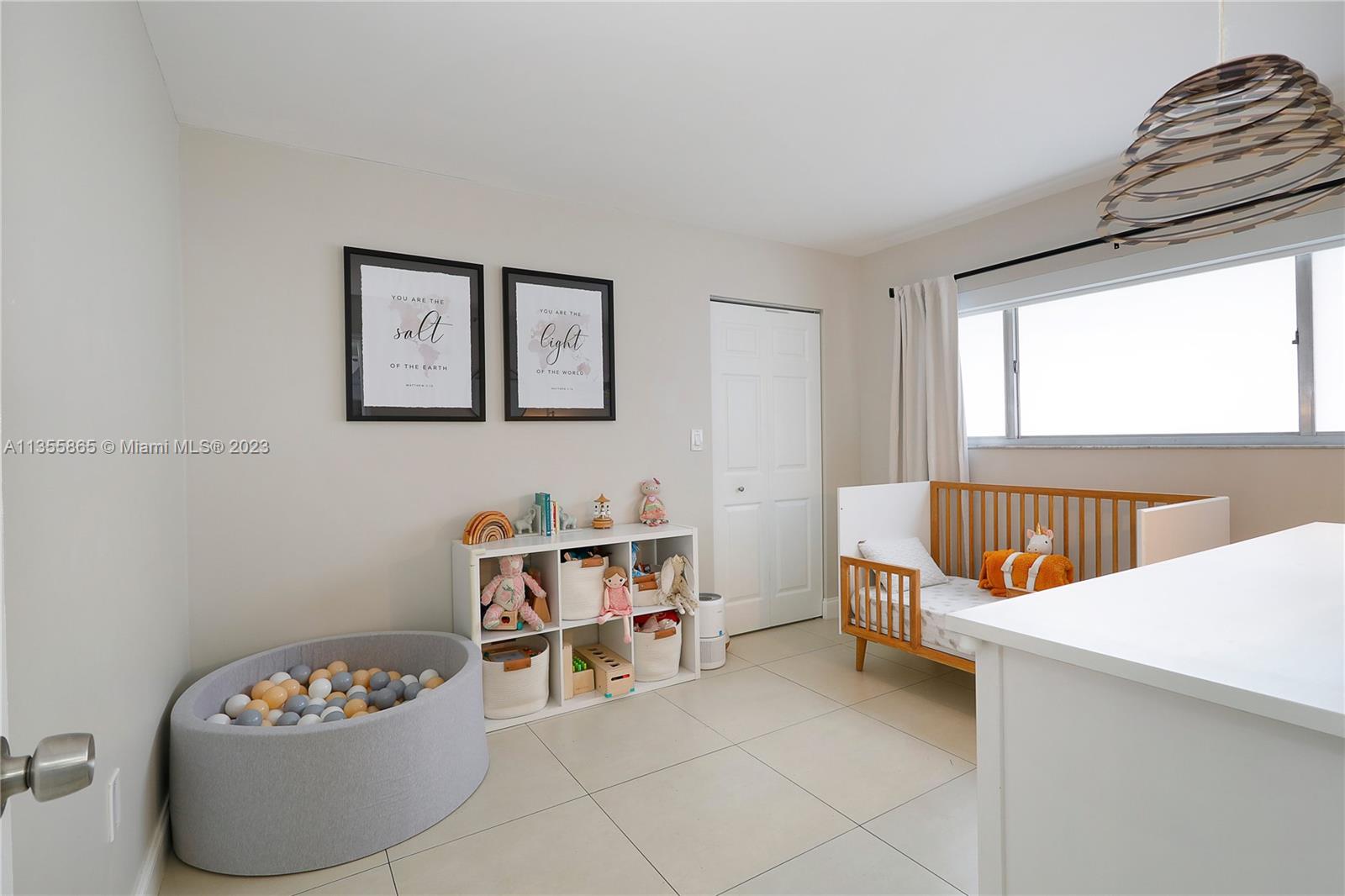 RIVER RUN CONDO PH I - Residential