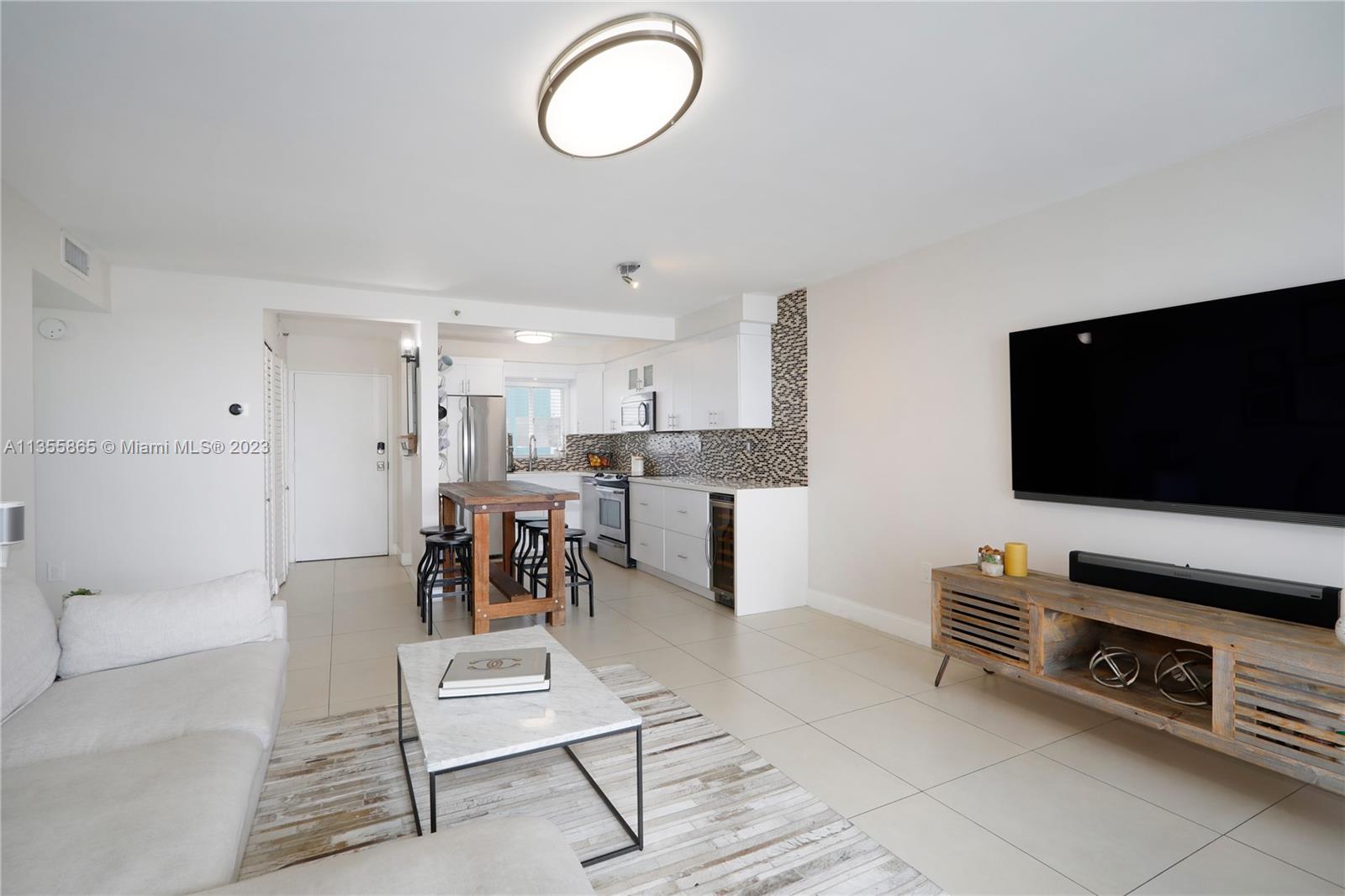 RIVER RUN CONDO PH I - Residential