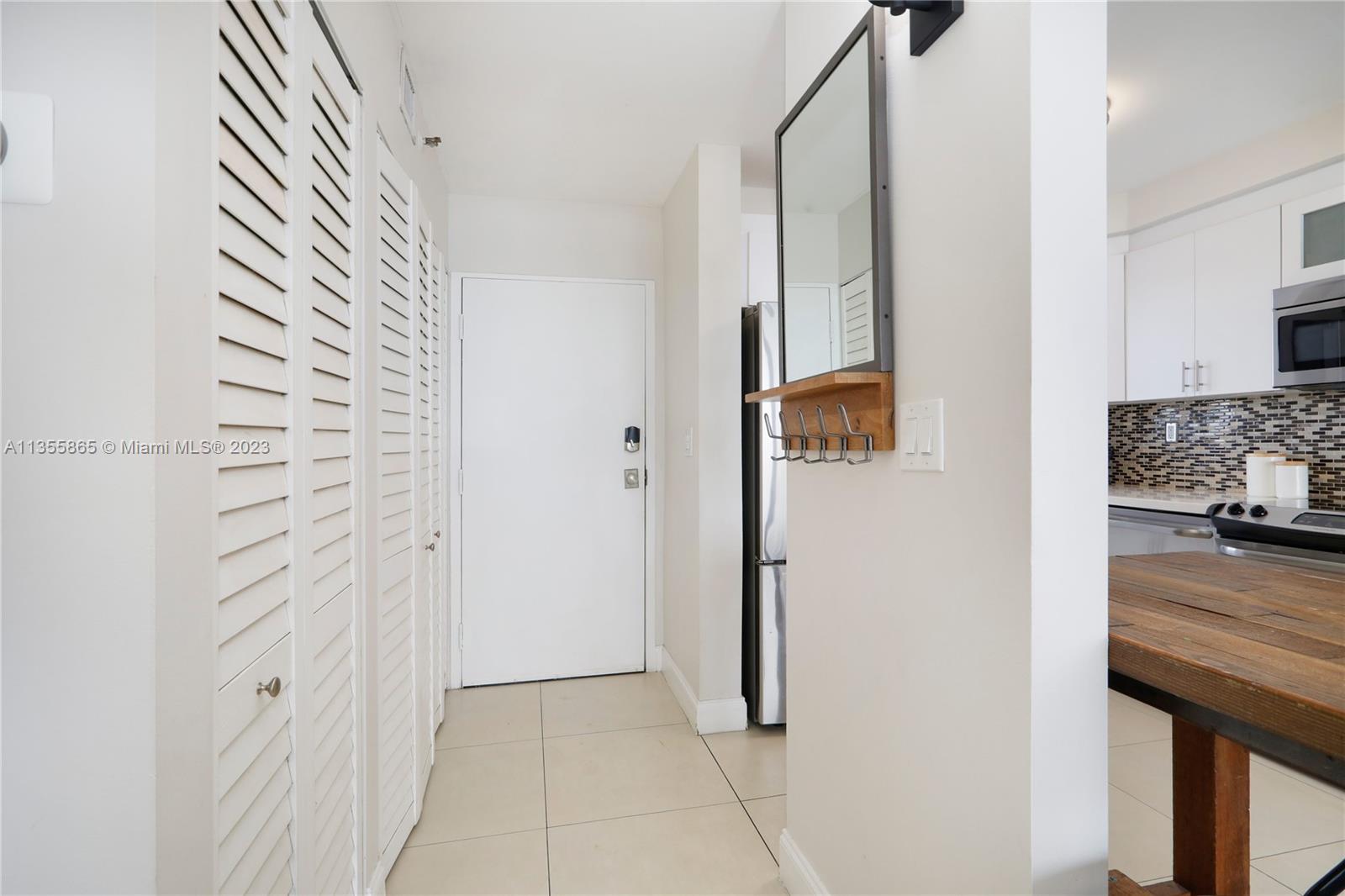 RIVER RUN CONDO PH I - Residential
