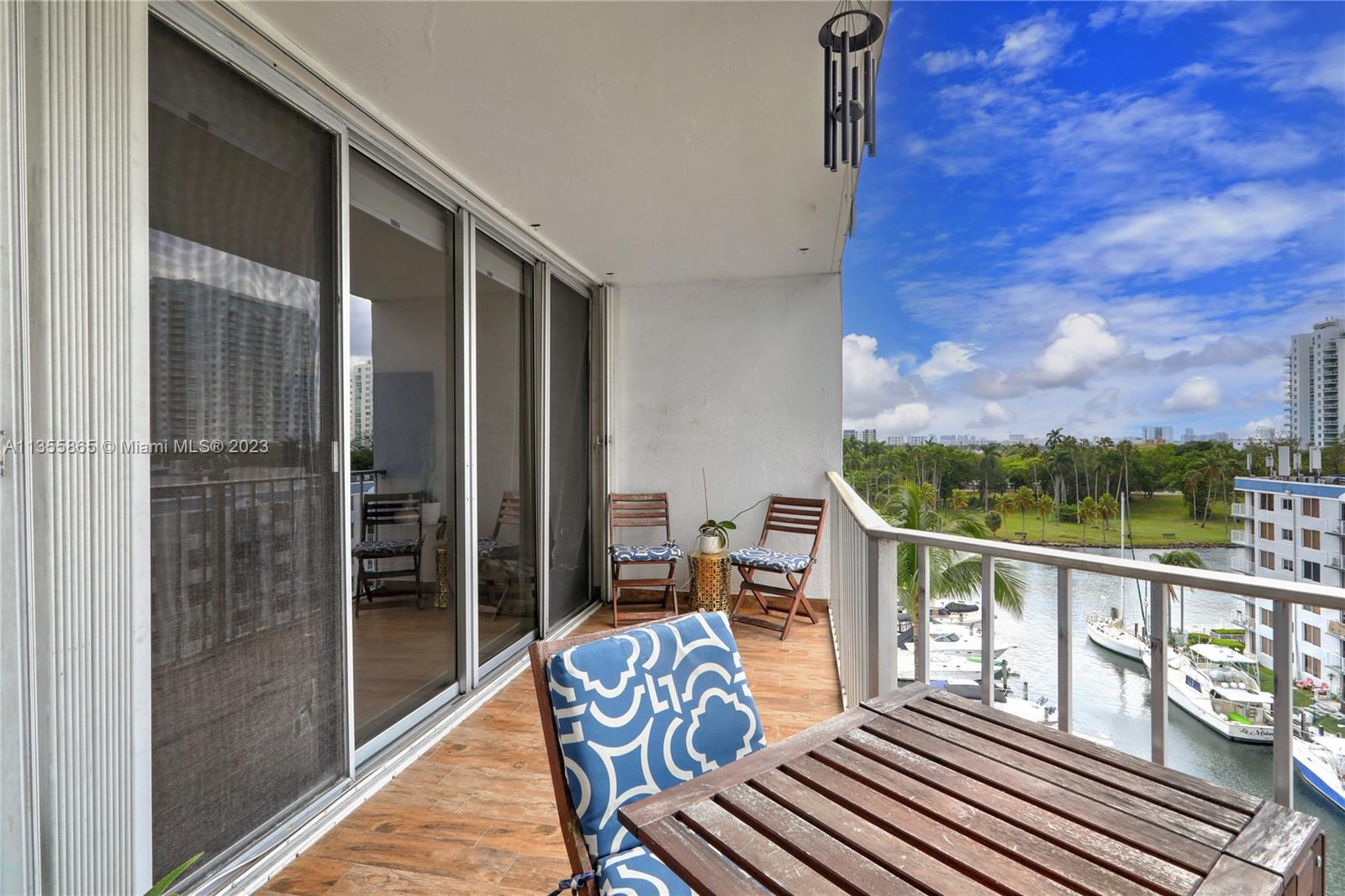 RIVER RUN CONDO PH I - Residential