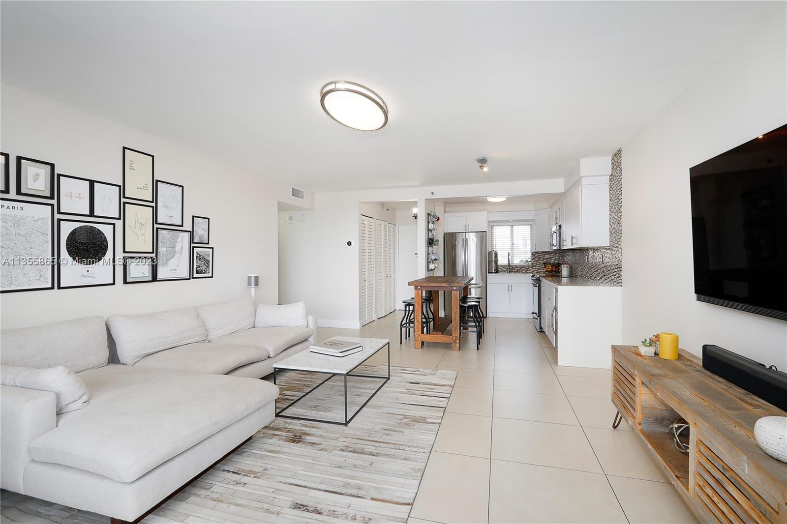 RIVER RUN CONDO PH I - Residential
