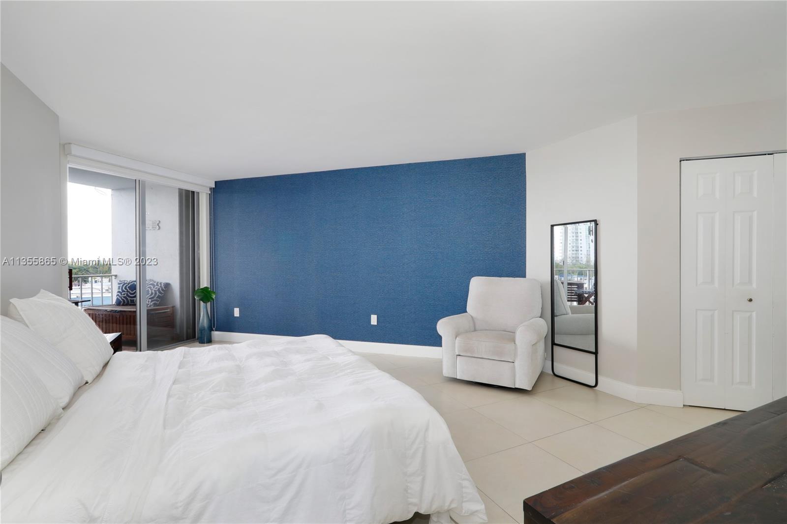 RIVER RUN CONDO PH I - Residential