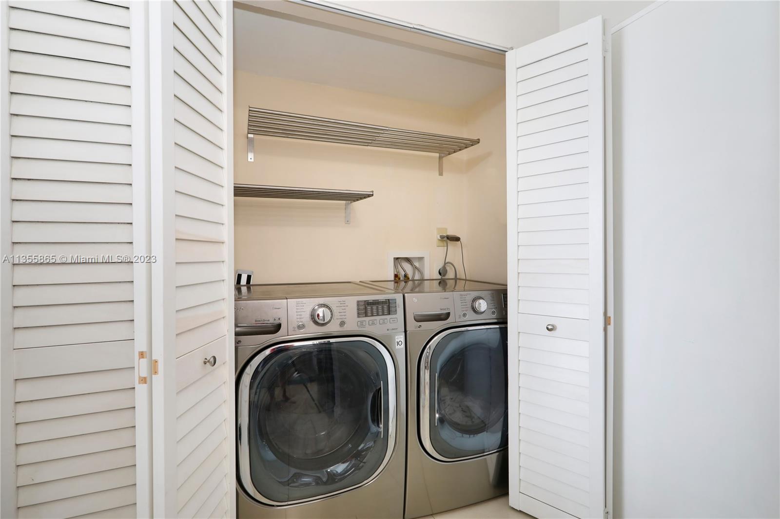 RIVER RUN CONDO PH I - Residential