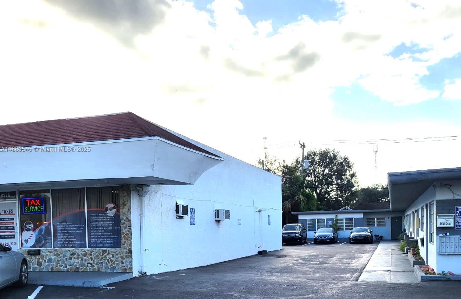 MIAMI GARDENS ESTATES SEC - Residential Lease