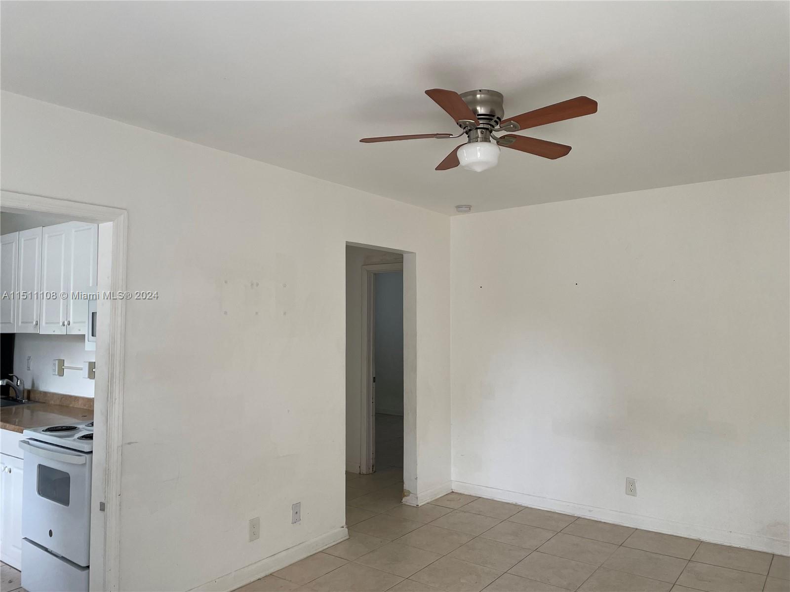 BLOUNT BROS POMPANO BEACH - Residential Lease