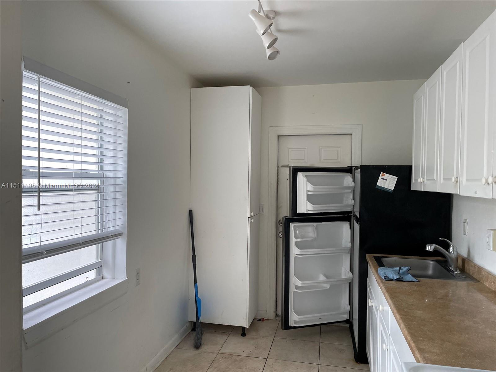 BLOUNT BROS POMPANO BEACH - Residential Lease