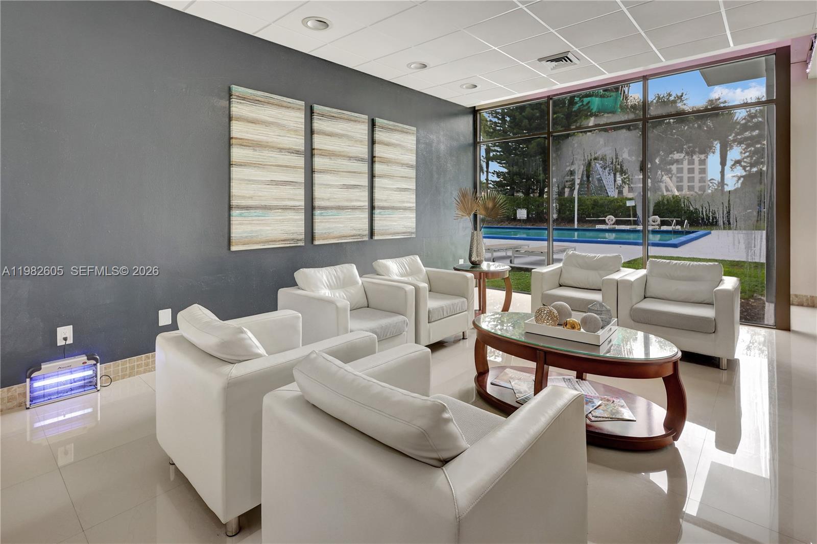 BONAVIDA CONDO - Residential