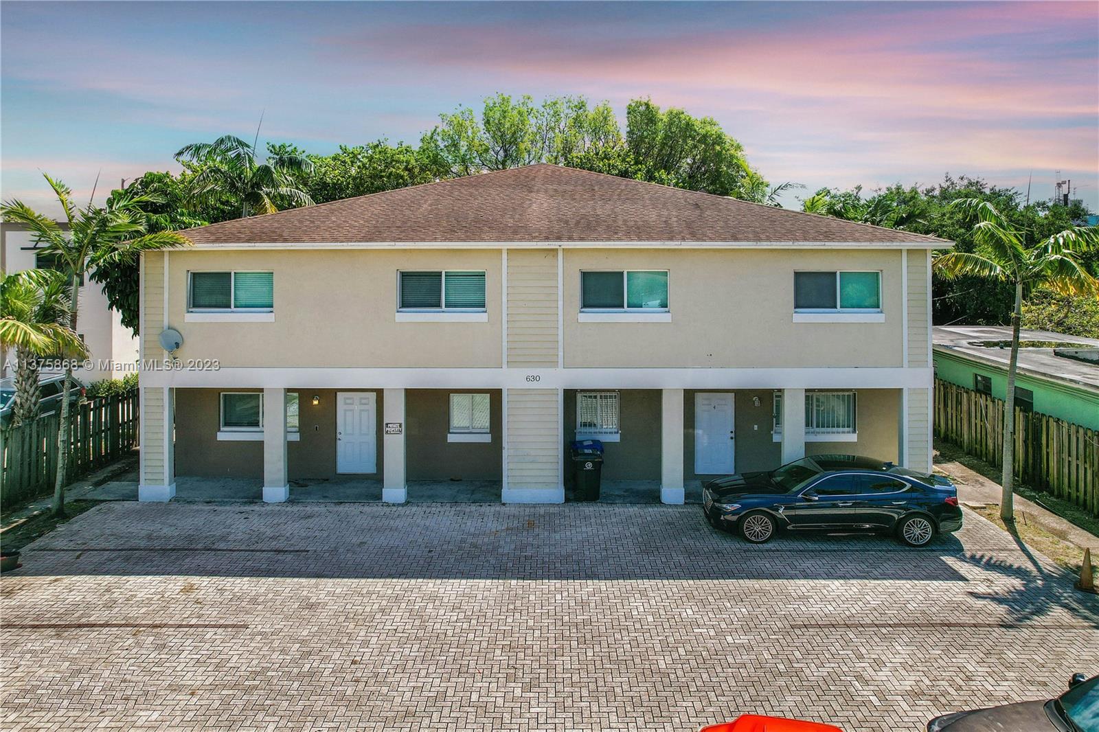 This lovely townhouse is a compact living space that provides ample room for a family or group of friends. The townhouse is well-maintained and features vinyl flooring, which is durable and easy to clean. The living area of the townhouse is cozy, with plenty of space for comfortable seating and relaxation. Spacious kitchen with modern appliances and ample counter space for meal preparation. 
The townhouse has 3 bedrooms, each of which is spacious and well-lit. The master bedroom has an en suite , while the other 2 bedrooms share a bathroom & half bathroom on the main floor of the townhouse, which is convenient for guests. Small front porch for outdoor relaxation. Overall, this townhouse is a perfect combination of comfort, convenience, and functionality.
NO HOA Investors welcomed
