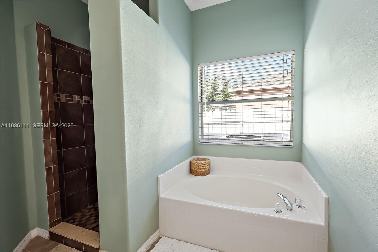 WATERS EDGE PLAT TWO SUBD - Residential Lease