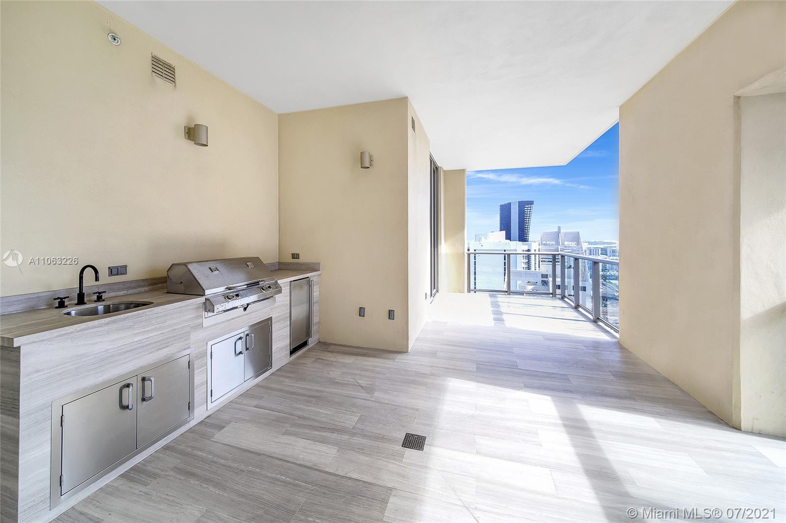 17749 COLLINS AVENUE COND - Residential