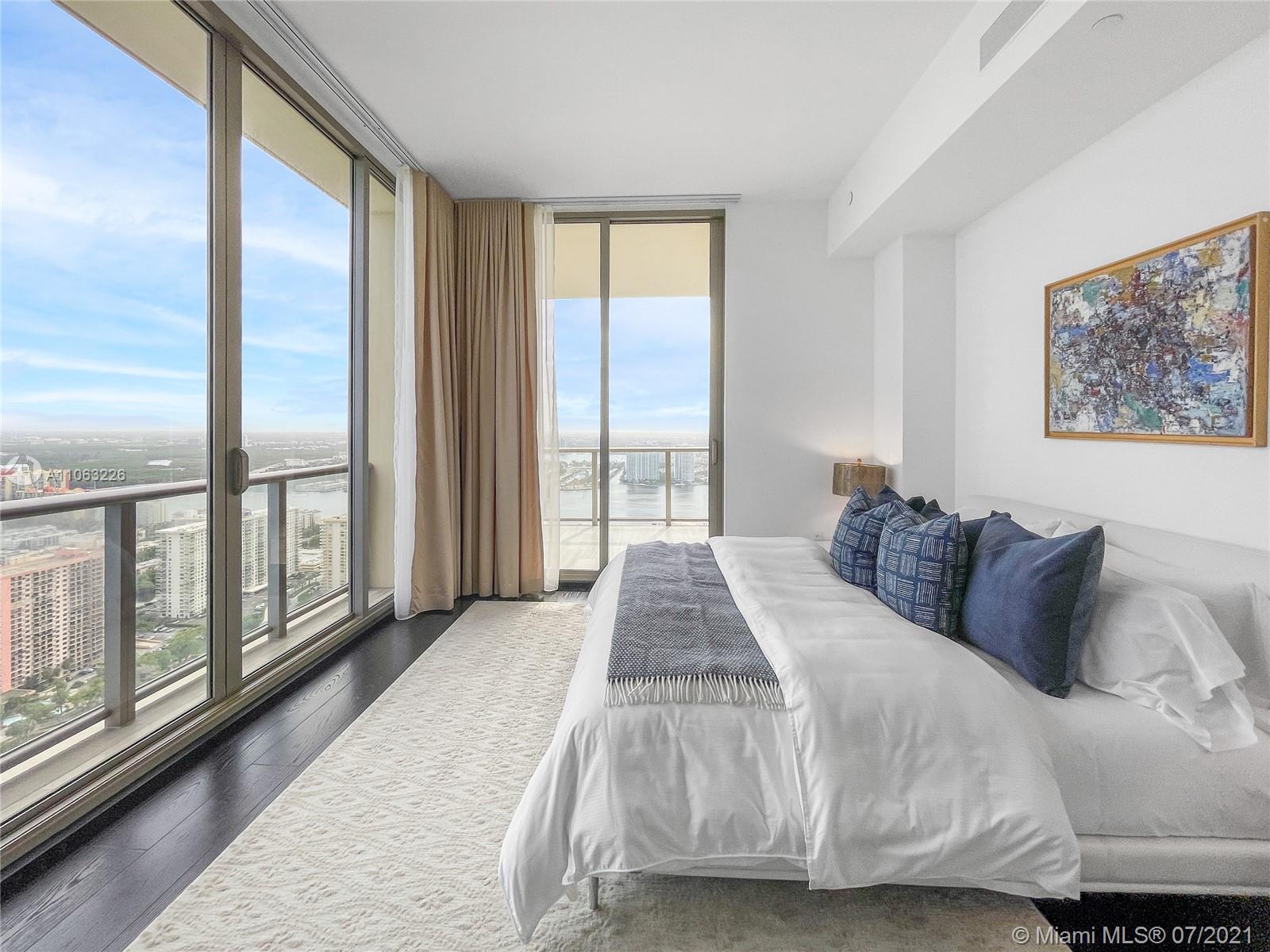 17749 COLLINS AVENUE COND - Residential