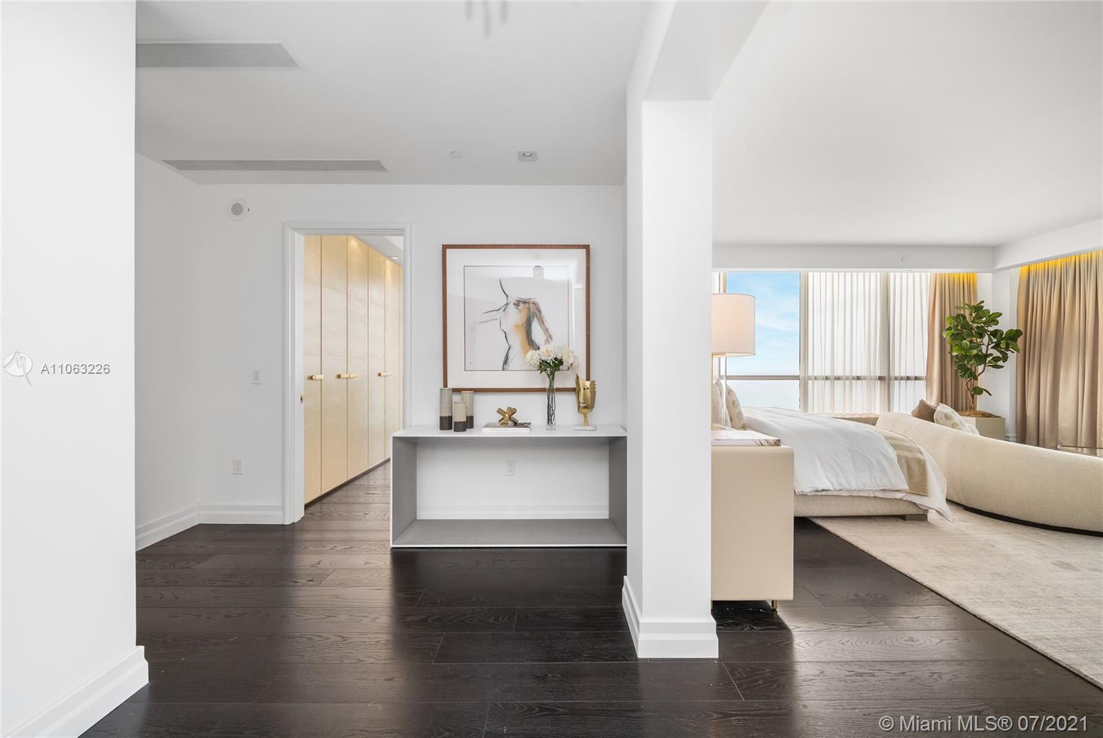 17749 COLLINS AVENUE COND - Residential