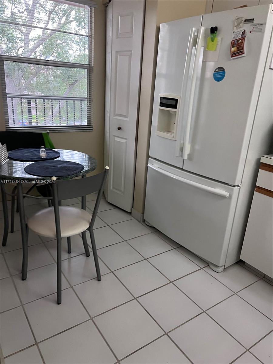 CAMBRIDGE AT CENTURY VILL - Residential Lease