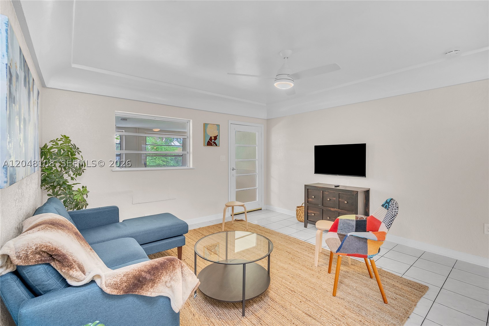 NORTH HOLLYWOOD - Residential Lease