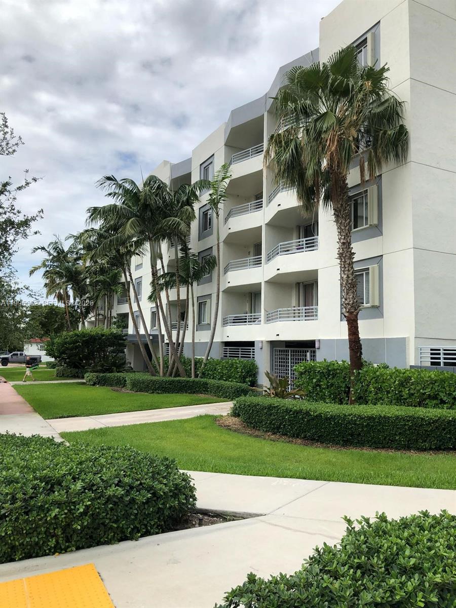 Incredible spacious 2 Bedroom, 2 Bathroom Condo. Very spacious with balcony overlooking tropical single family houses. Quiet residential neighborhood in the heart of South
Beach. Walking distance to Lincoln Rd. only 3 blocks away of nearby Restaurants , Bars, etc. Beautiful Kitchen with Stainless Steel Appliances. Lots of Closet space. Gated
community comes with 1 covered assign parking space. Boutique building with only 52 units. Washer and Dryer inside the unit. Amenities includes swimming pool and restrooms in the pool area. Units is currently rented until June 10, 2026.