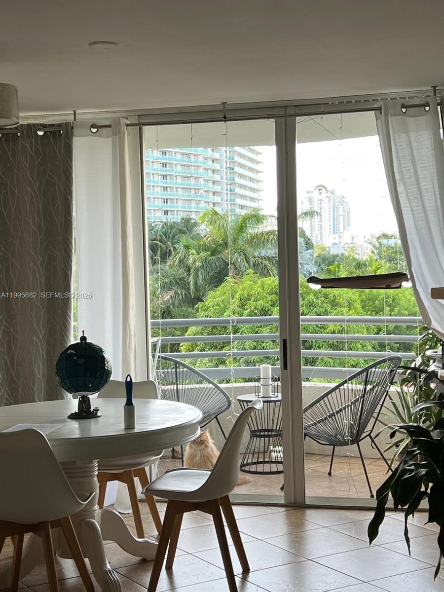 THE SAILS CONDO - Residential