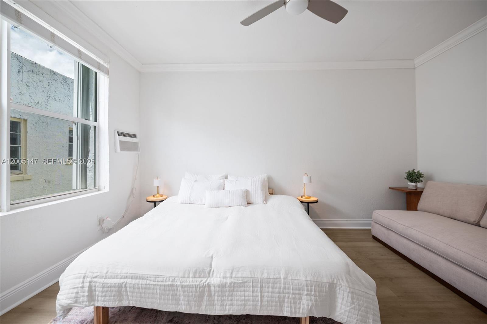 MENORES CONDO - Residential
