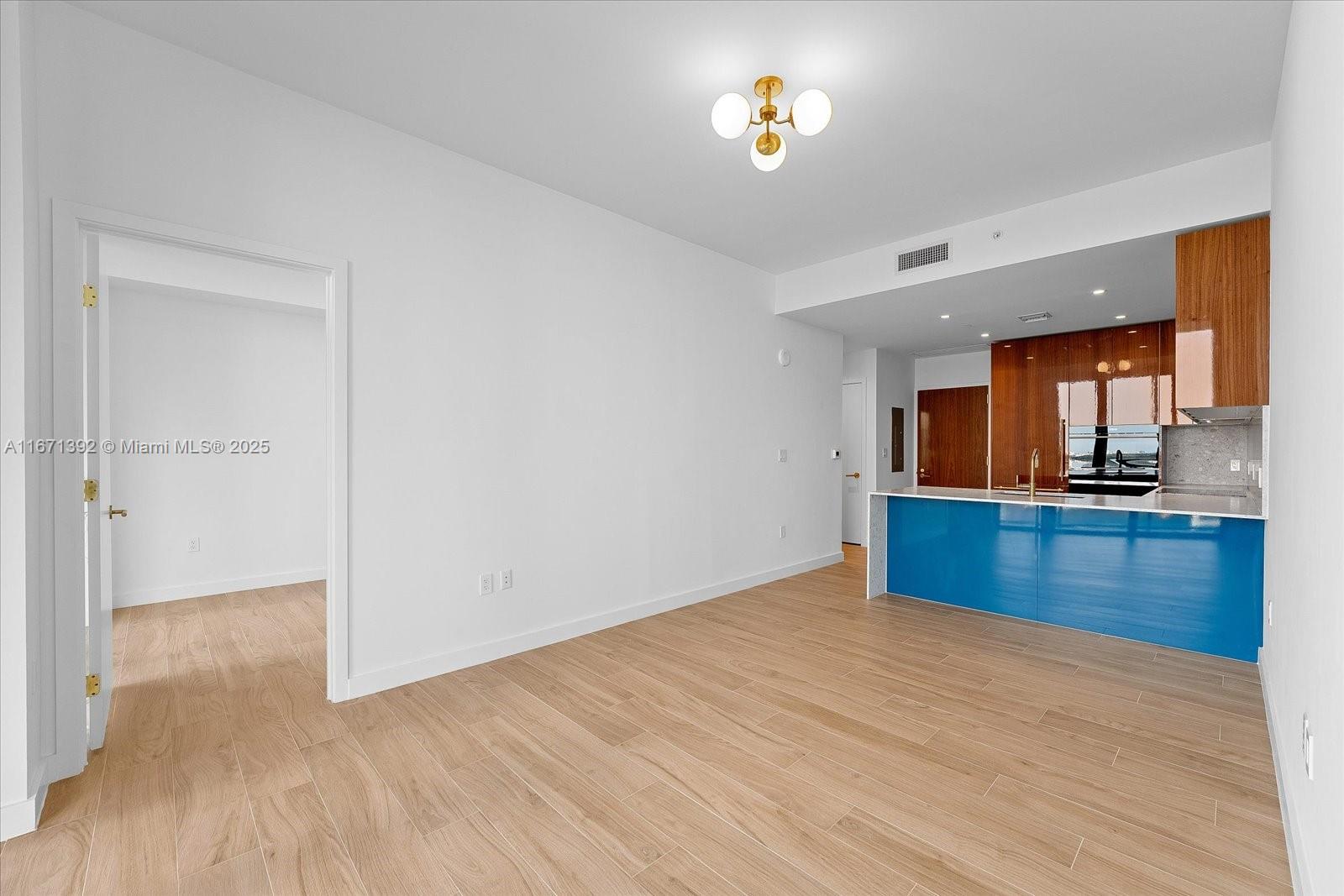 RHODES AMD NEW BISC - Residential Lease