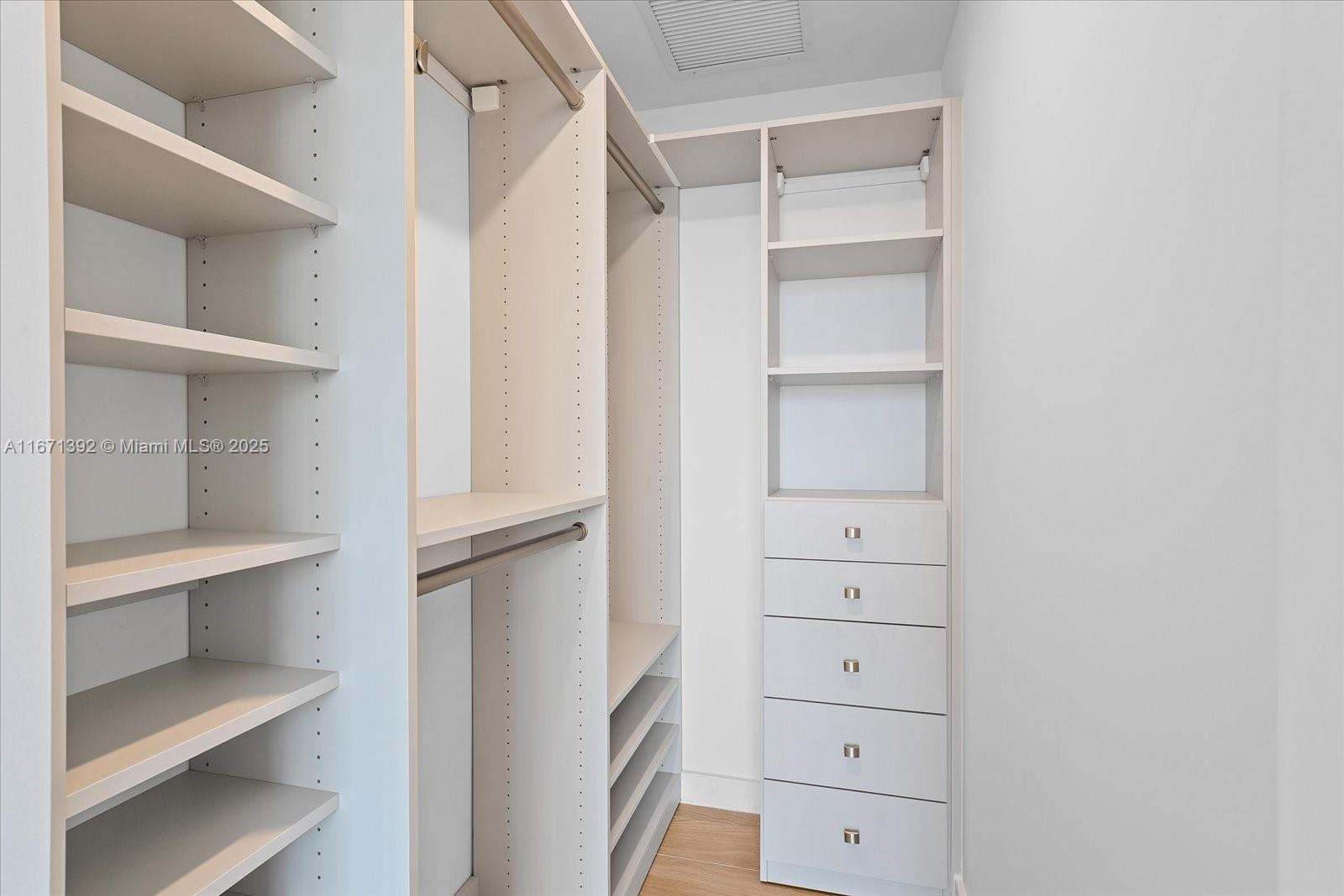 RHODES AMD NEW BISC - Residential Lease
